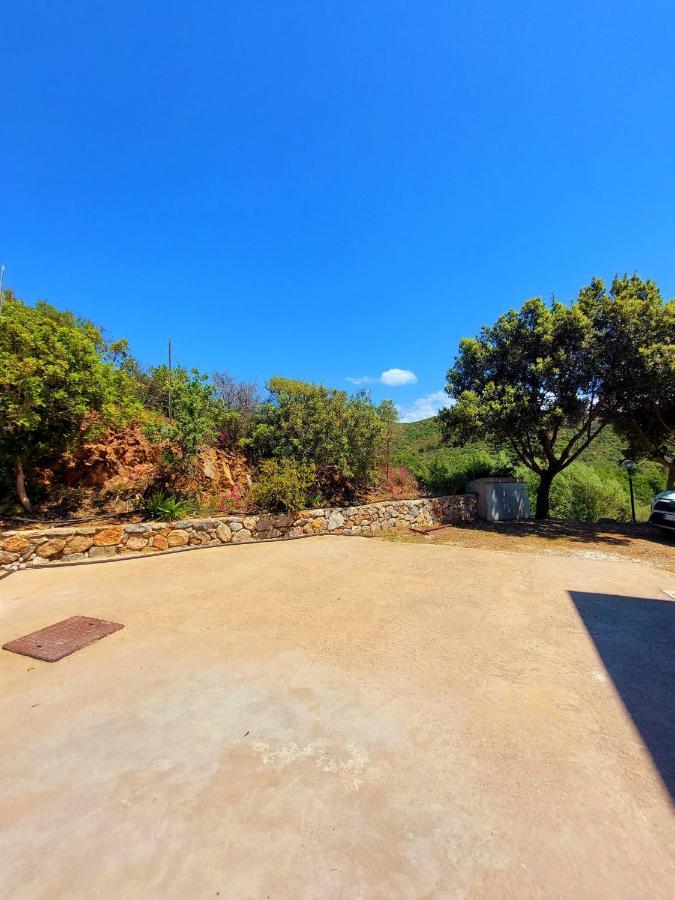 Villa Casa Mama Portixeddu Exterior foto